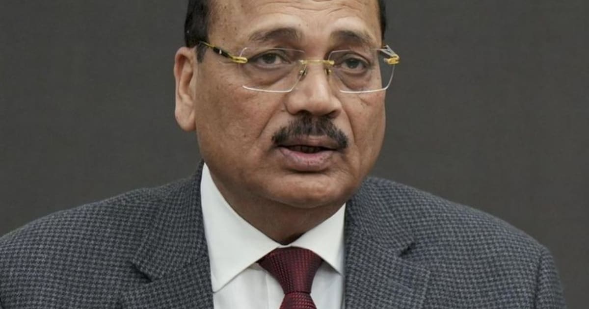 नेशनल लॉ स्कूल ने दीक्षांत समारोह किया रद्द:CJI सूर्यकांत चीफ गेस्ट थे, छात्रों ने हटाने की मांग की थी; पहले 3 इंस्टिट्यूट में विरोध हुआ