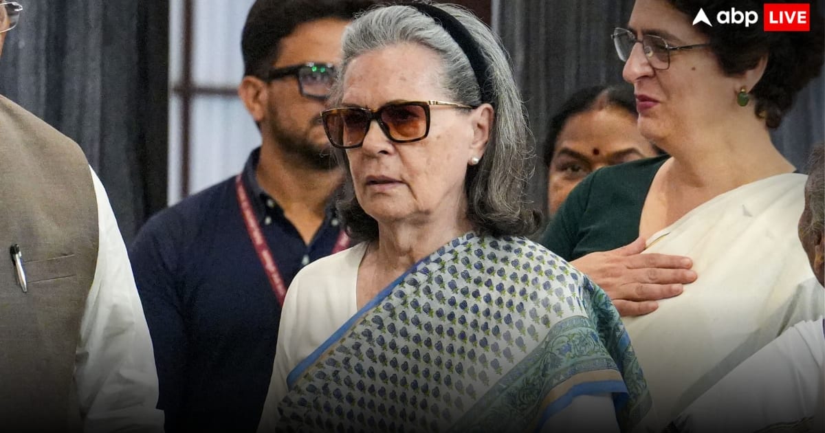 पेंगुइन का सोनिया गांधी की किताब छापने से इनकार, सामने आया कारण