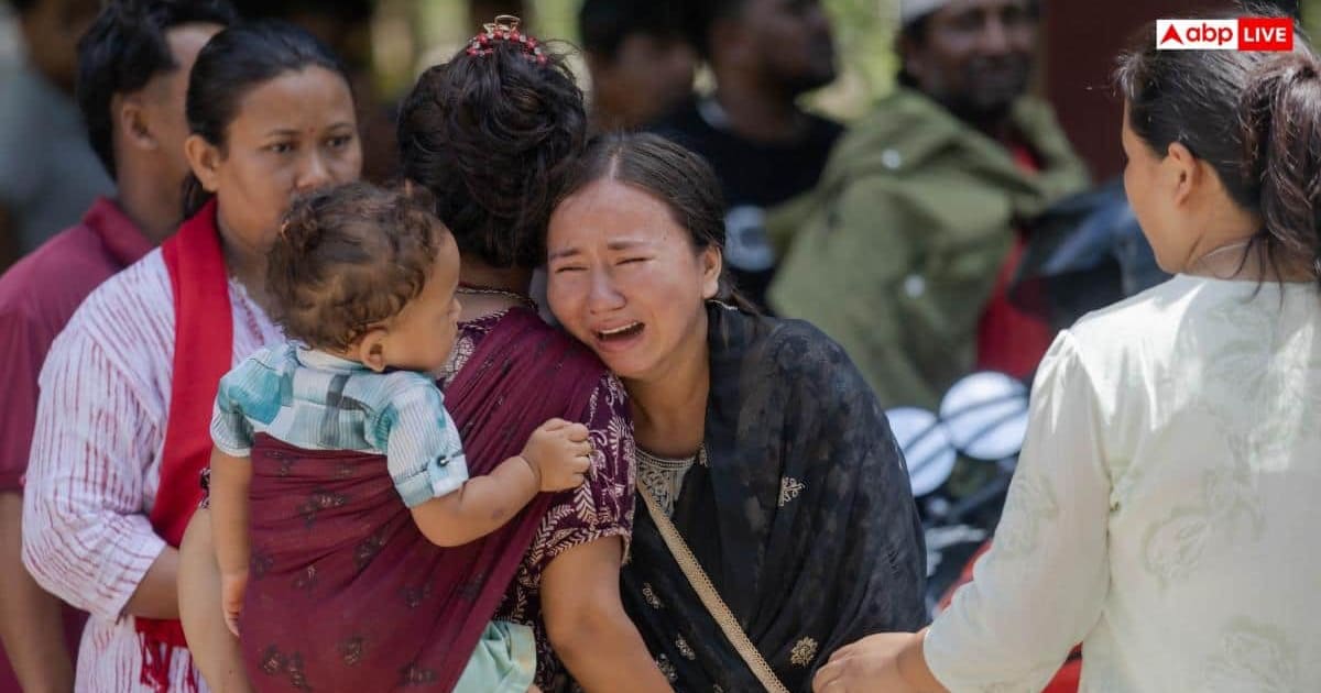 नेपाल में त्रासदी के बीच भूकंप के झटके, सैलाब ने ली 389 की जान, लापता की तलाश जारी