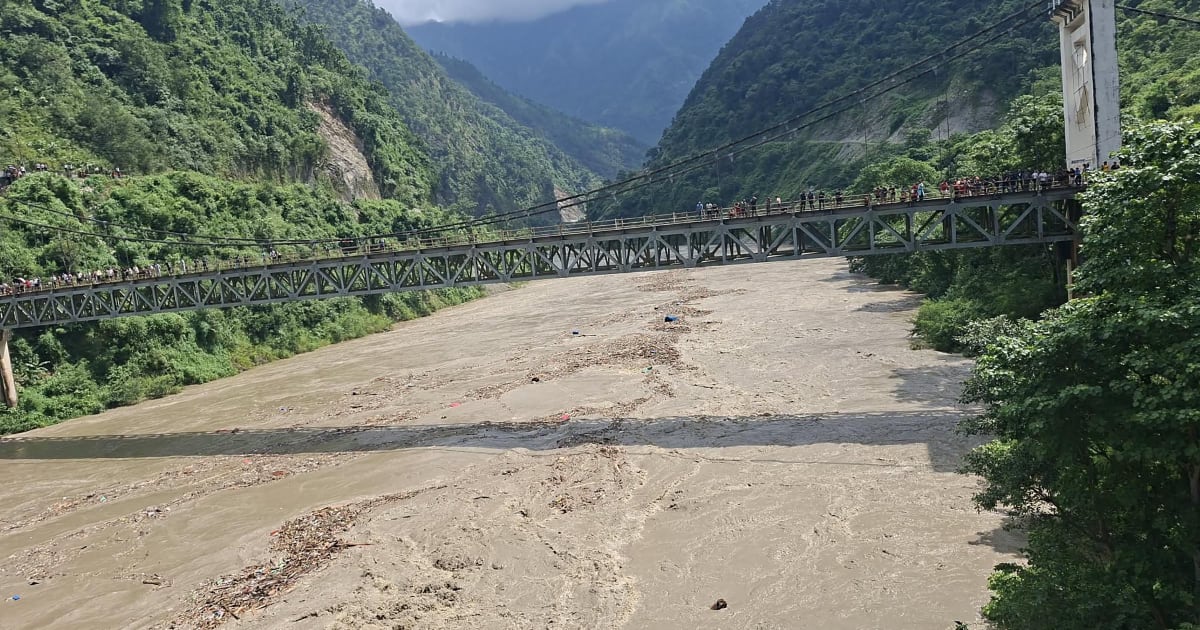 चीन का अलर्ट, फट सकती है मलबे से तैयार ग्लेशियर झील