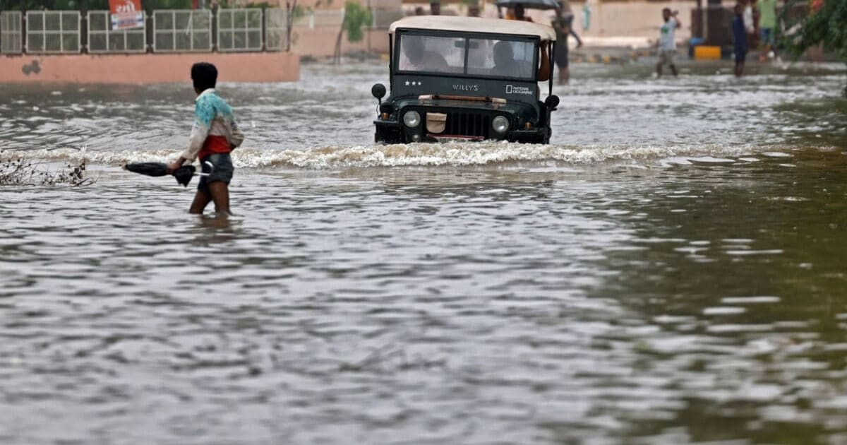 50 KMPH की तूफानी हवा, 4 दिनों तक लगातार बारिश, IMD का आया ताजा अलर्ट