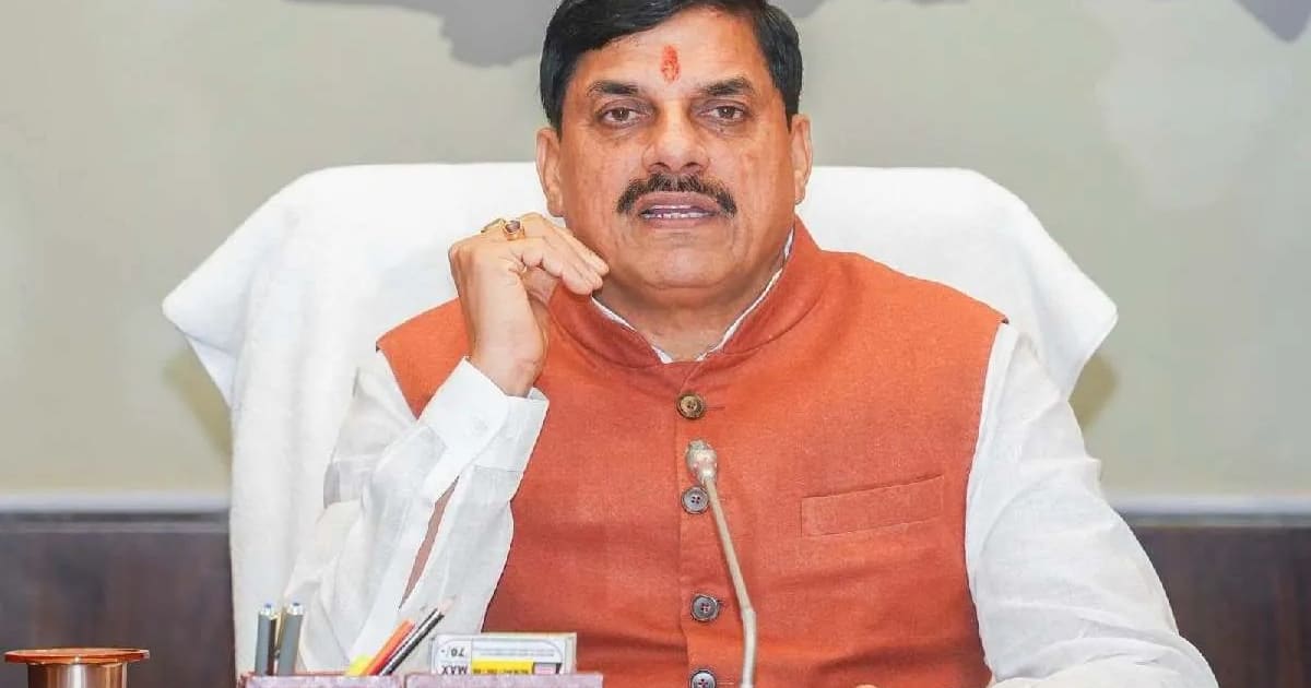 सभी कार्यक्रम रद्द कर आधी रात को रीवा पहुंच गए सीएम मोहन यादव, ली आपात बैठक