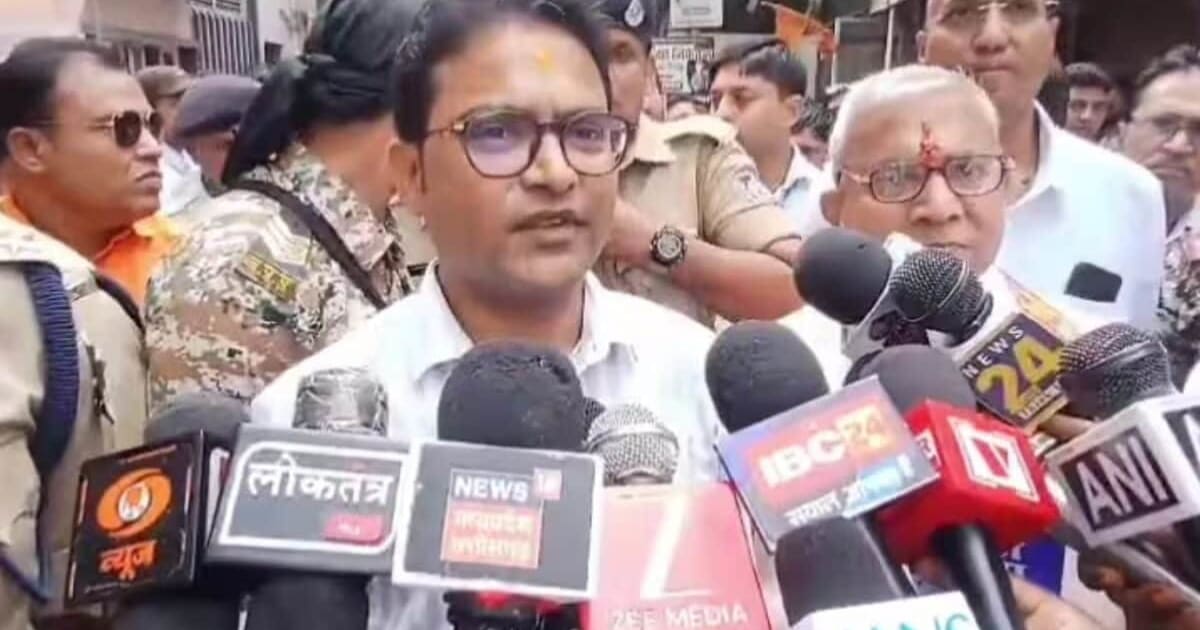 शिवडोले से शिवमय हुआ खरगोन, 27 झांकियों और 9 नृत्य दलों के साथ निकली शाही सवारी, 3 लाख श्रद्धालु होंगे शामिल