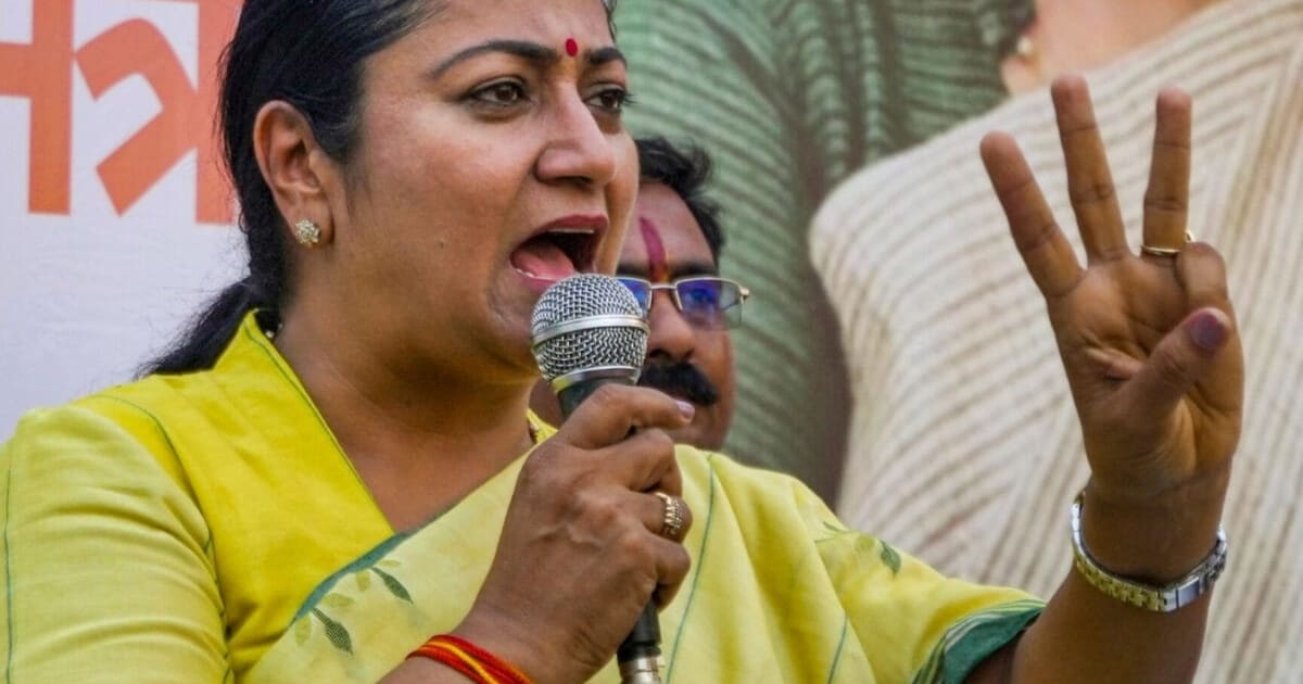 बेटियों को तोहफा: दिल्ली की बहनें ही नहीं ट्रांसजेडर के घरों में जलेंगे घी के दीए, रेखा सरकार की है तैयारी