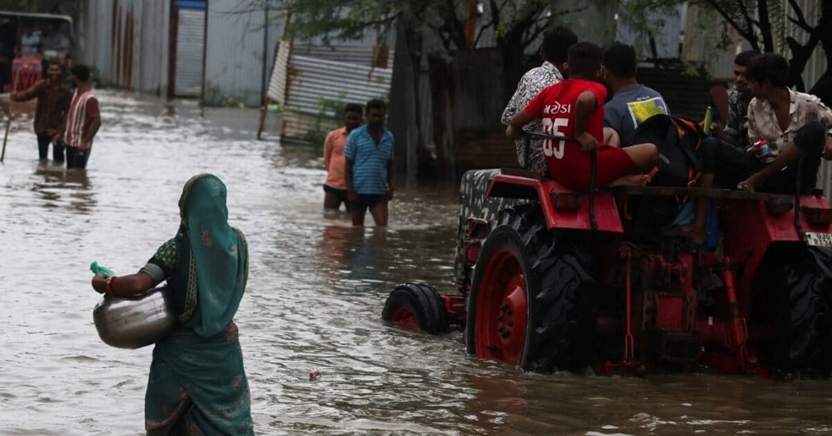 IMD Weather Today: जाग गया कुंभकरण, हफ्ता 10 तो सब ठीक, पर भारत को अब बंगाल की खाड़ी का बवंडर भी नहीं बचाएगा