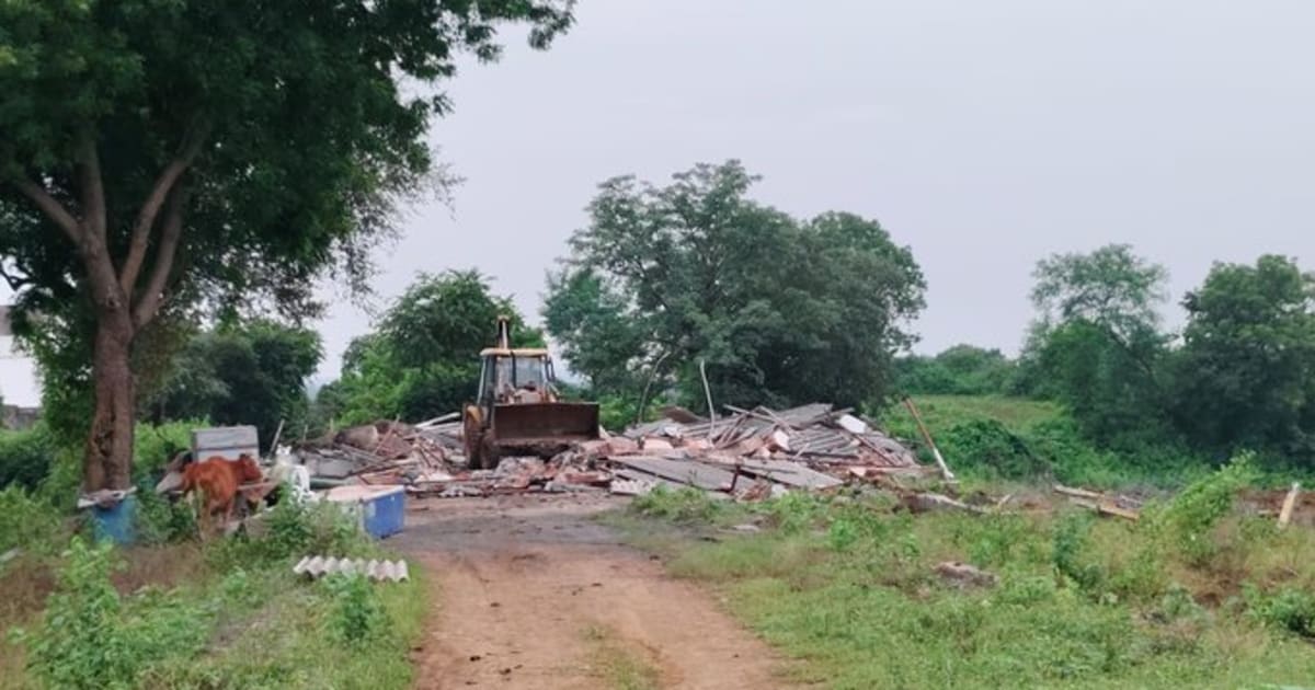 जबलपुर- भेड़ाघाट में अतिक्रमण हटाकर लगभग 1.5 एकड़ भूमि को कराया गया अवैध कब्जे से मुक्त