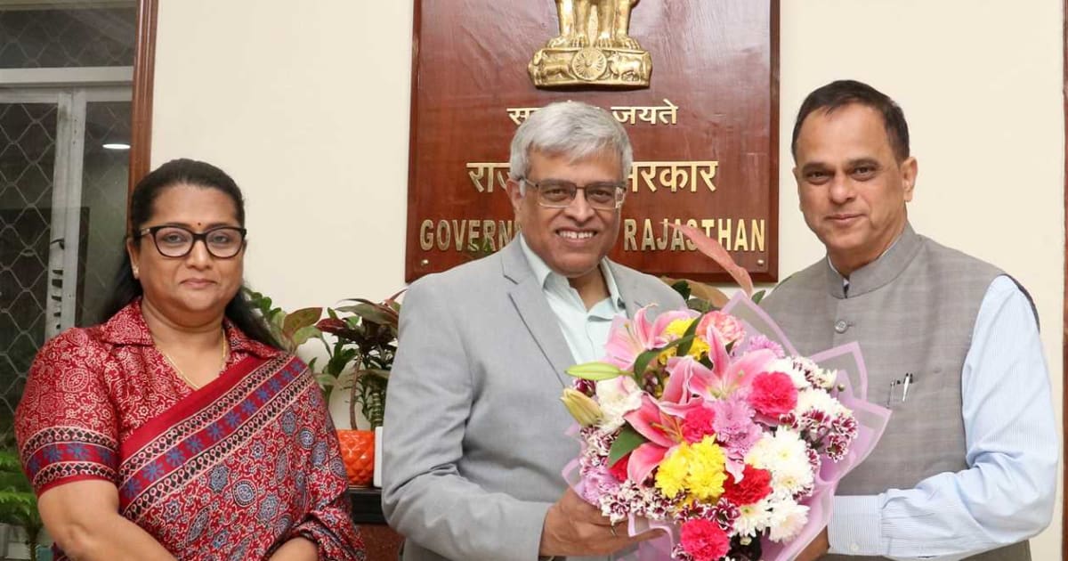 राजस्थान: मुख्य सचि से आठवें केंद्रीय वेतन आयोग के सदस्य सचिव ने की मुलाकात