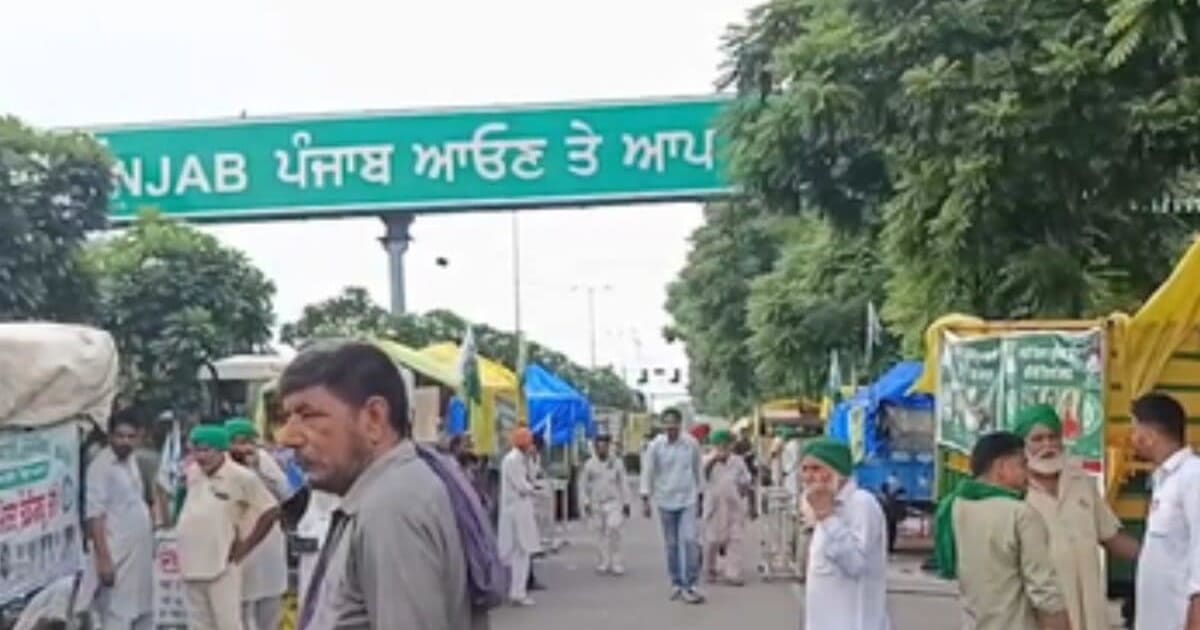 किसानों ने फिर खड़े कर दिए ट्रैक्टर-ट्रेलर, सड़क पर गाड़े टेंट; चंडीगढ़ बॉर्डर पर अन्नदाताओं ने लगाया डेरा
