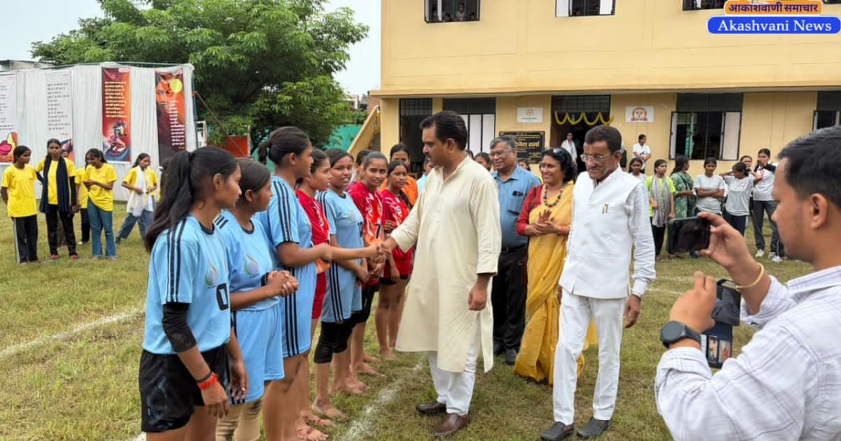 लखनऊ में भाषा विश्वविद्यालय की बेटियों ने कबड्डी में लहराया परचम