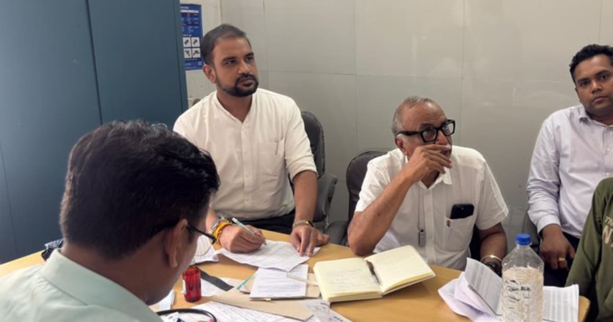 झाबुआ- संपूर्ण सिकल सेल केयर अभियान के तहत रामा एवं पारा में विशेष स्वास्थ्य शिविर आयोजित