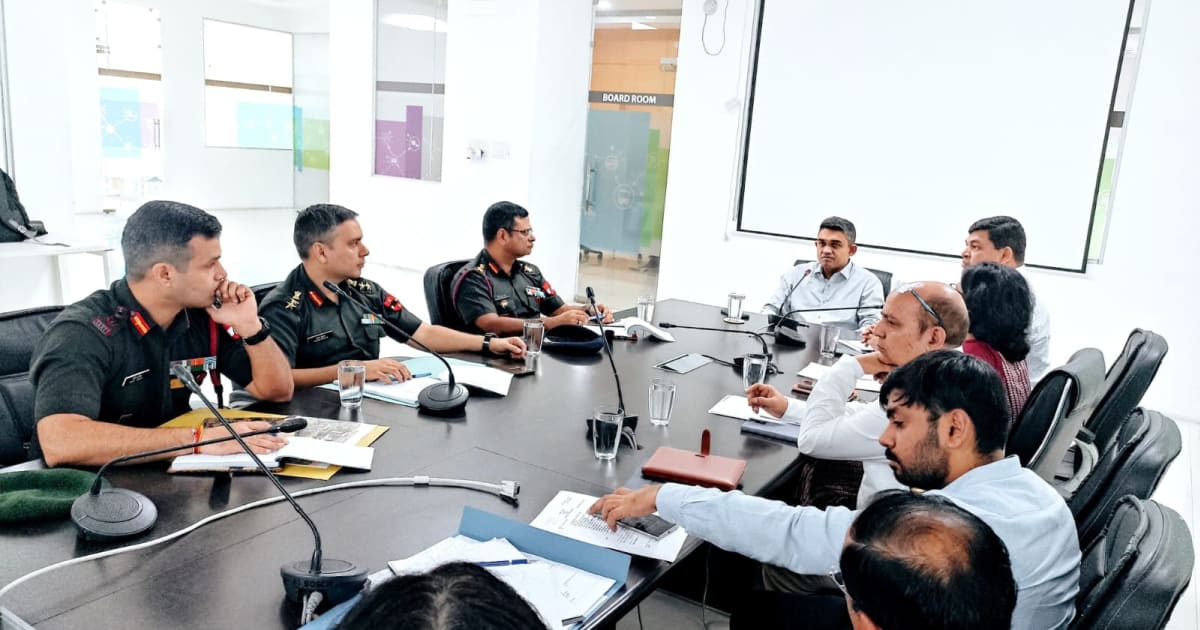 भोपाल में 15 जनवरी को सेना दिवस परेड-2027, तैयारियों को लेकर कलेक्टर ने की समीक्षा