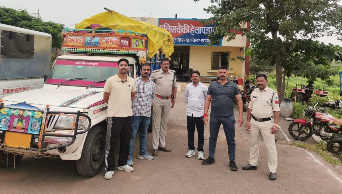 अवैध गौवंश तस्करी के खिलाफ खरगोन पुलिस की कार्रवाई, 8 गौवंश मुक्त, पिकअप वाहन जब्त