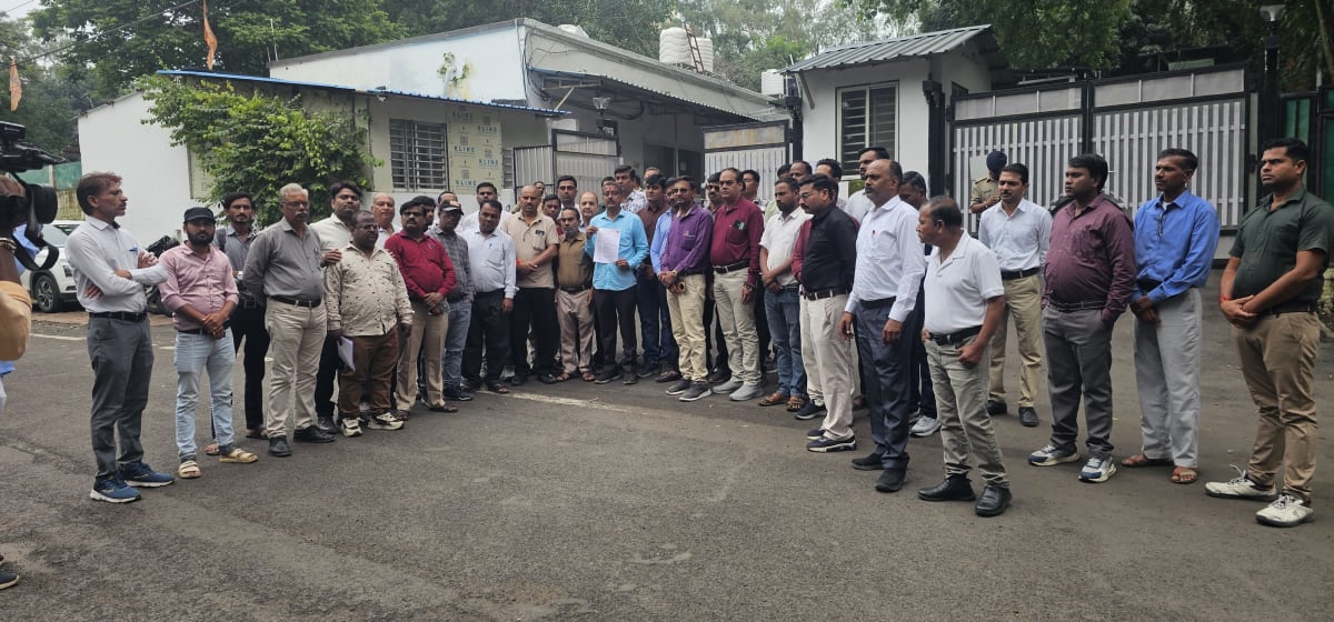 निजी स्कूलों की समस्याओं के शीघ्र निराकरण की मांग, शिक्षा मंत्री को भी सौंपा ज्ञापन