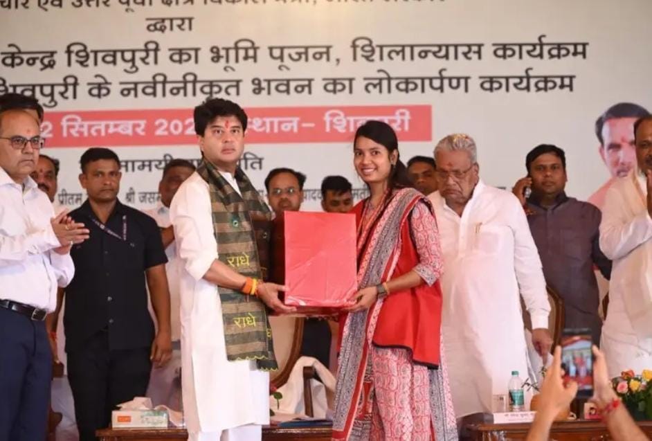 शिवपुरी में देश के 7वें पोस्टल ट्रेनिंग सेंटर की नींव, अब डाक कर्मचारियों को नहीं जाना पड़ेगा 600 किमी दूर