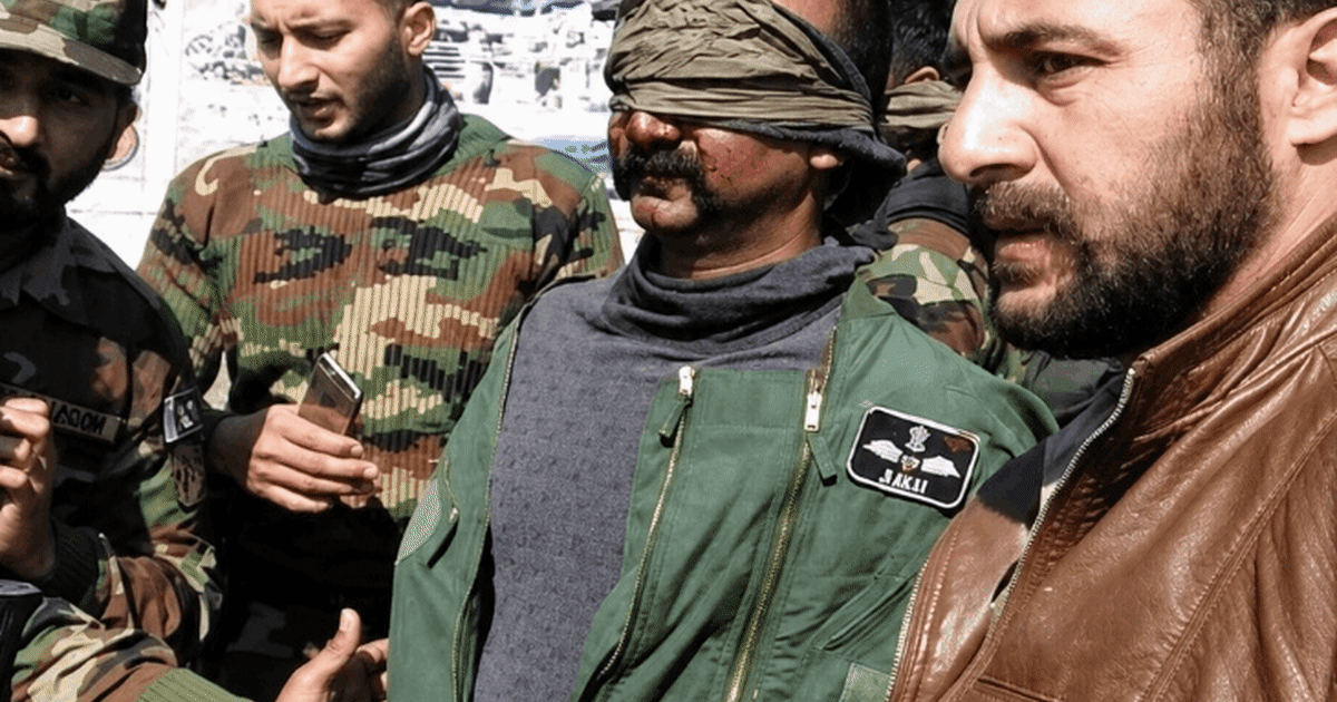पाकिस्तानी जेट गिराने वाले अभिनंदन ने एयरफोर्स छोड़ी:बालाकोट स्ट्राइक के दौरान 60 घंटे पाकिस्तान की कैद में रहे; अब उड़ाएंगे यात्री विमान