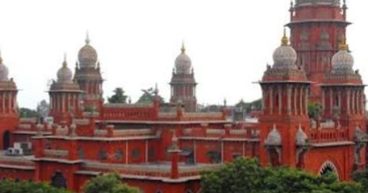 हाईकोर्ट बोला- पत्नी का हर जगह साथ जाना जरूरी नहीं:उससे वोडाफोन एड वाले डॉग की तरह पति के पीछे-पीछे चलने की उम्मीद नहीं कर सकते