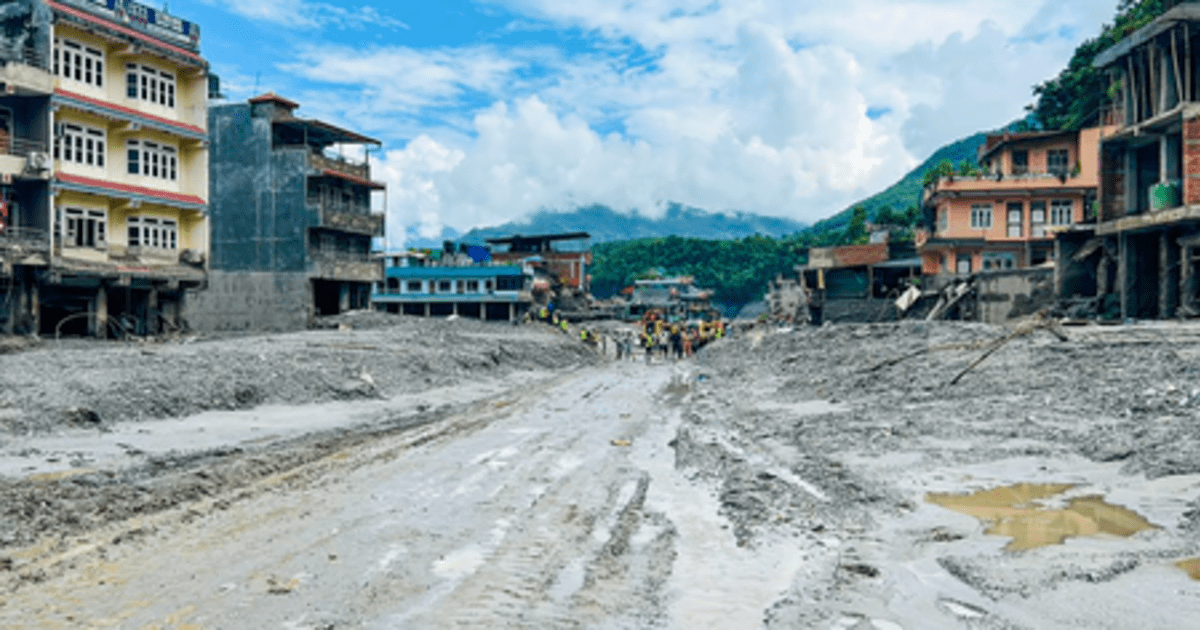 नेपाल और तिब्बत में बाढ़ से 1,243 लोगों की मौत, हजारों अब भी लापता