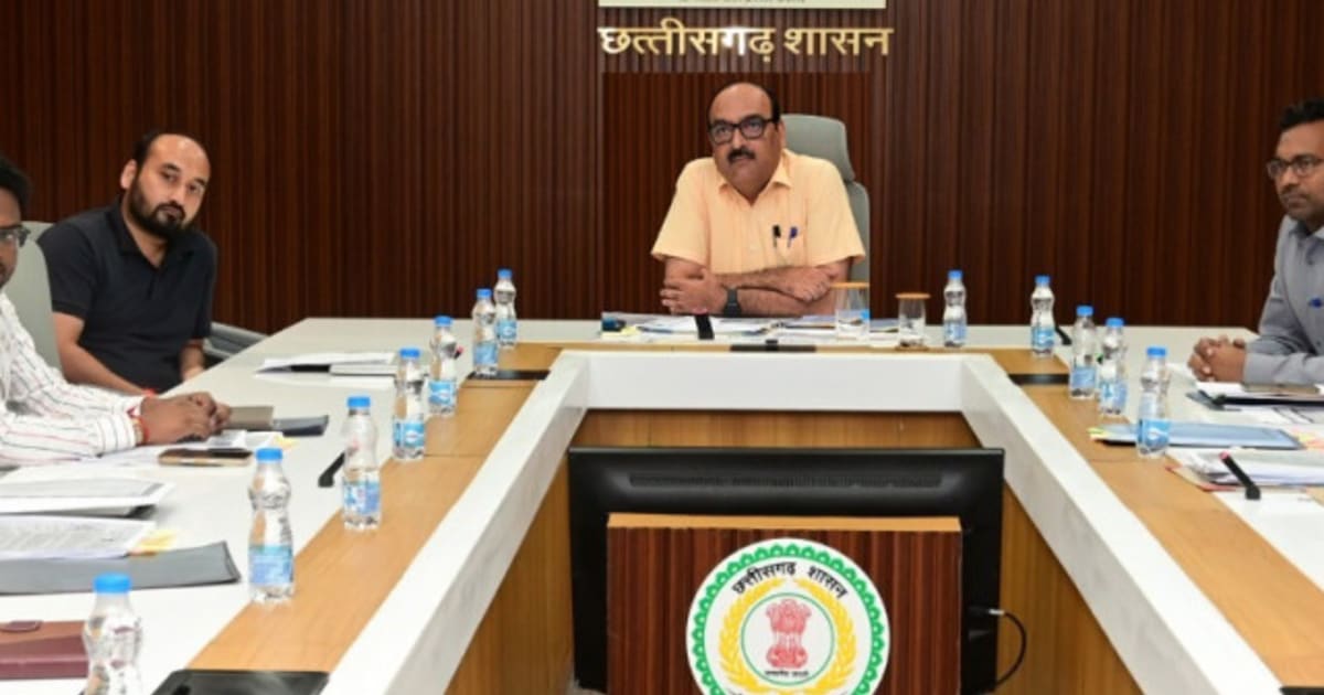 मुख्य सचिव की अध्यक्षता में राष्ट्रीय तकनीकी वस्त्र मिशन की समीक्षा बैठक सम्पन्न