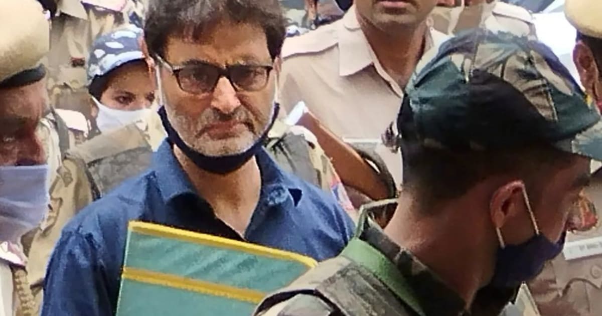 यासीन मलिक ने अपने लिए फांसी मांगी:कश्मीरी पंडित सरला भट मर्डर केस आगे नहीं लड़ेंगे; हलफनामे में लिखा- पत्नी को तलाक देंगे