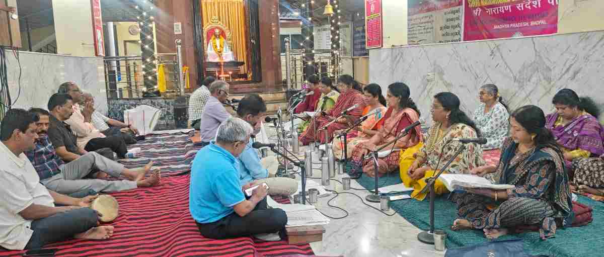 श्री नारायण संदेश परिषद, कोलार रोड, भोपाल द्वारा जन्माष्टमी पर्व पर भजन, पूजन एवं भंडारे का आयोजन
