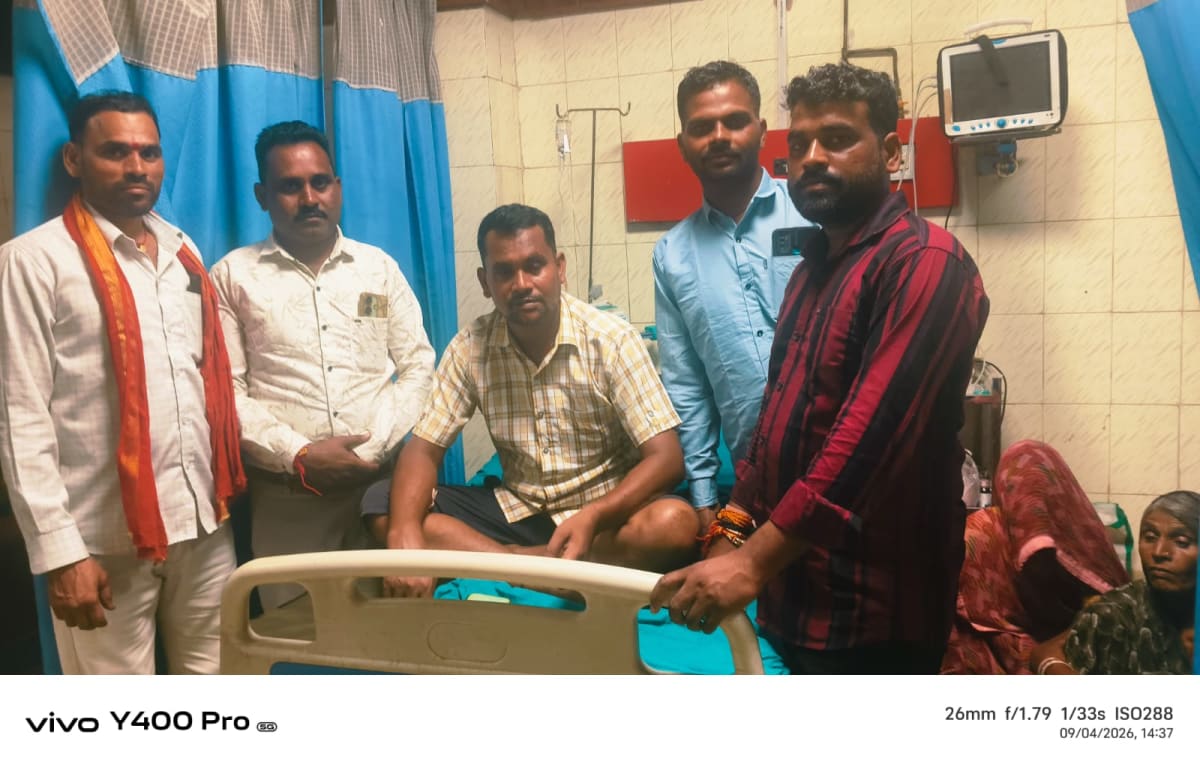 निस्वार्थ सेवा के प्रतीक 4 युवा समाजसेवियों ने पत्रकार रानू परिहार से मुलाकात कर दिया मानवता का संदेश