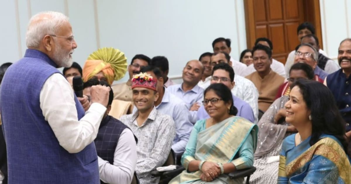 आज नेशनल अवॉर्ड से सम्मानित होंगे 48 शिक्षक:यूपी से 3, MP-राजस्थान, बिहार से दो-दो; 700 वीडियो से मैथ्स सिखाने वाले महाराष्ट्र के टीचर भी शामिल