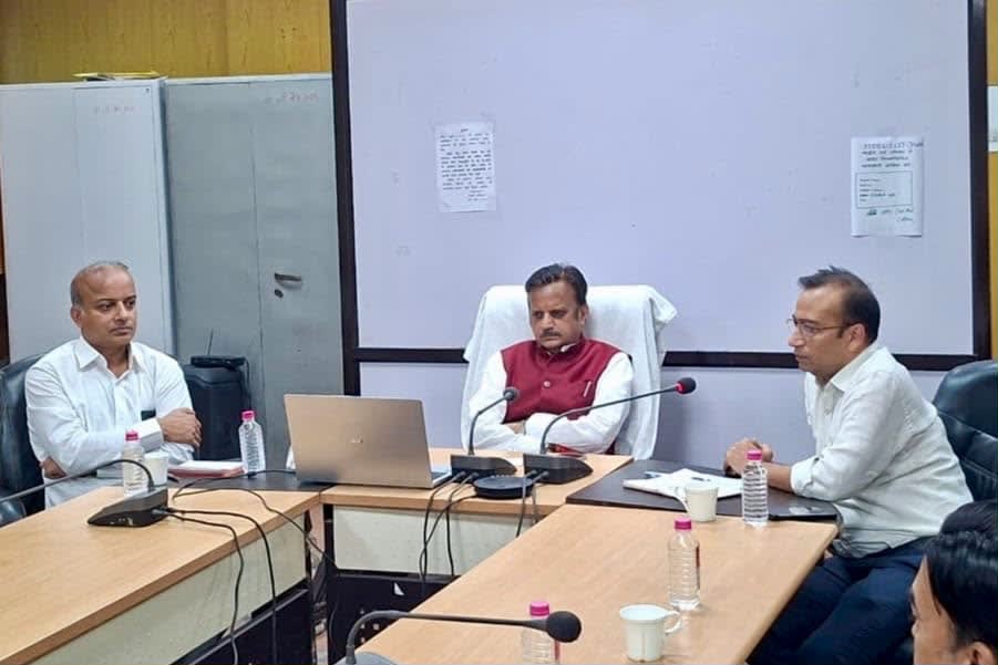 गंभीर मरीजों के उपचार की निगरानी के लिए बनेगा विशेष मॉड्यूल, उपमुख्यमंत्री राजेंद्र शुक्ल ने मेडिकल कॉलेजों में लागू करने के दिए निर्देश