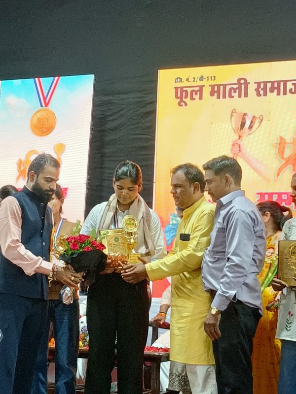 फूलमाली समाज भोपाल ने 453 प्रतिभाओं को किया सम्मानित