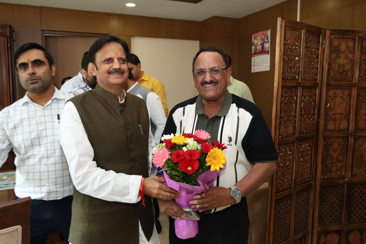 जनसंपर्क जगत के बेमिसाल हस्ताक्षर ताहिर अली को राष्ट्रीय गौरव सम्मान मिलने पर लगा बधाइयों का तांता, उप मुख्यमंत्री राजेंद्र शुक्ल ने भी दी बधाई