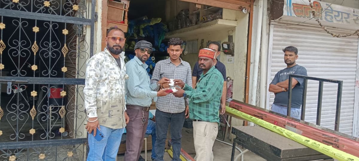 गंदगी फैलाने वालों पर फिर चला नगर निगम का हंटर, चार मामलों में 12 हजार का जुर्माना
