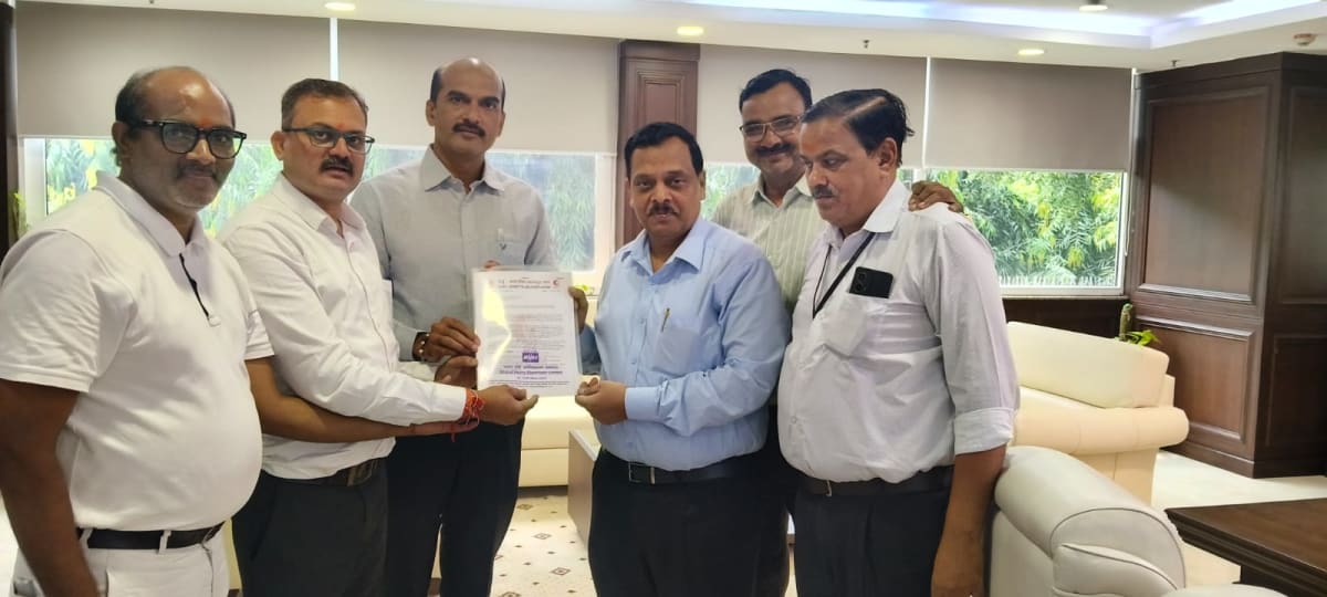 बीएचईएल कर्मचारियों की लंबित मांगों को लेकर सीएमडी से मिला BMS महासंघ का प्रतिनिधिमंडल