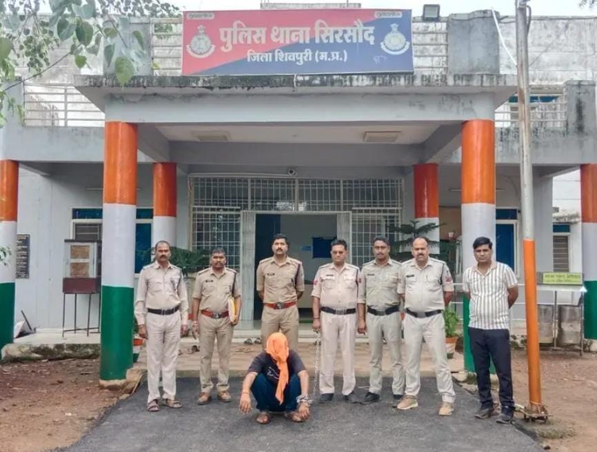 युवक ने लिया फूफा की हत्या का बदला, पत्थर से कुचलकर उतारा मौत के घाट
