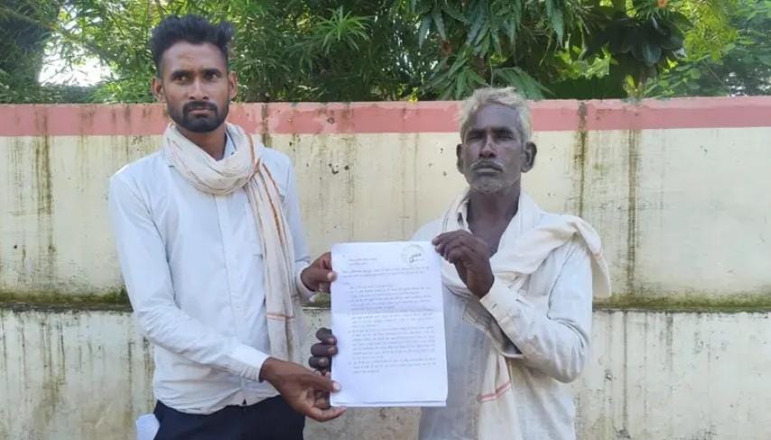धान की खड़ी फसल पर ट्रैक्टर-जेसीबी चलाने का आरोप, 150 लोगों के साथ खेत में घुसकर मारपीट और जान से मारने की धमकी की शिकायत