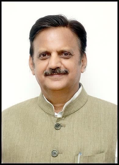 रीवा में उपचार में लापरवाही पर कार्रवाई, डॉक्टर की सेवाएं समाप्त; औषधि निरीक्षक निलंबित