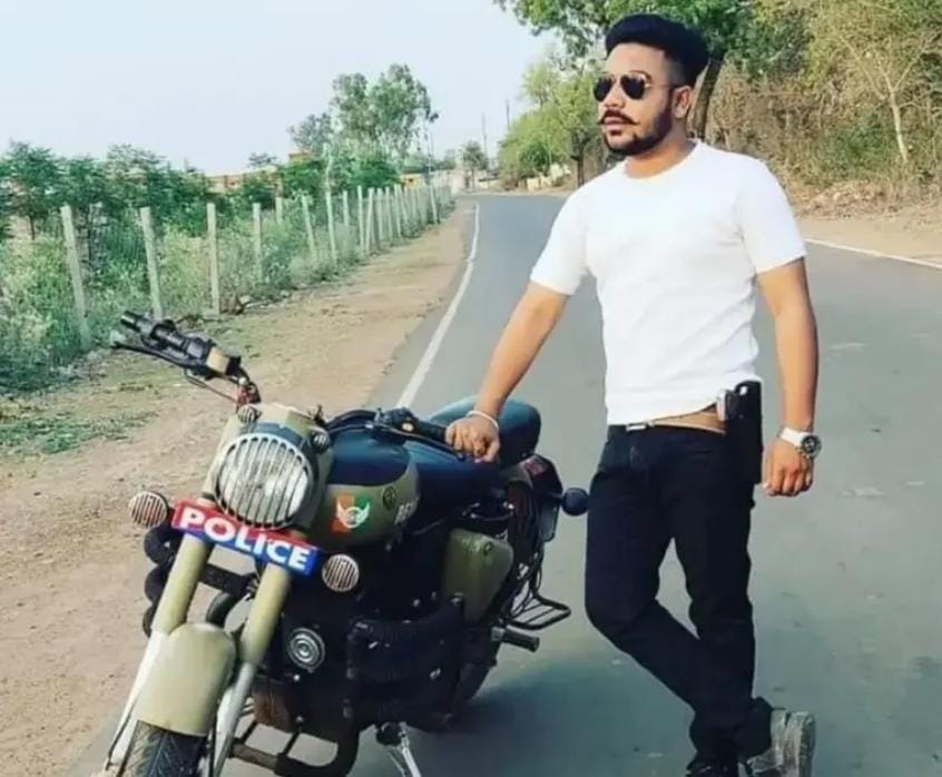 सोते-सोते थम गई 27 वर्षीय पुलिस आरक्षक शशांक श्रीधर की सांसें, पिता की मौत के बाद मिली थी अनुकंपा नौकरी