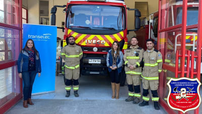 Luego de diversas gestiones hoy recibimos la visita de la empresa Transelec quienes nos hicieron una importante donación de equipamiento para el control rápido de incendios forestales