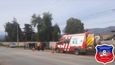 Nuestra unidad de rescate (R-2) trabajó en emergencia de rescate vehicular en Sector Patagüilla El Bosque a cargo Bombero Víctor Maturana