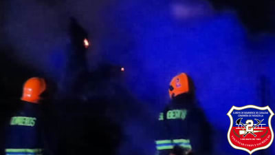 Nuestra unidad forestal (BF-2), trabajó en incendio de pastizal Sector Colo Colo a cargo Bombero Miguel Henríquez