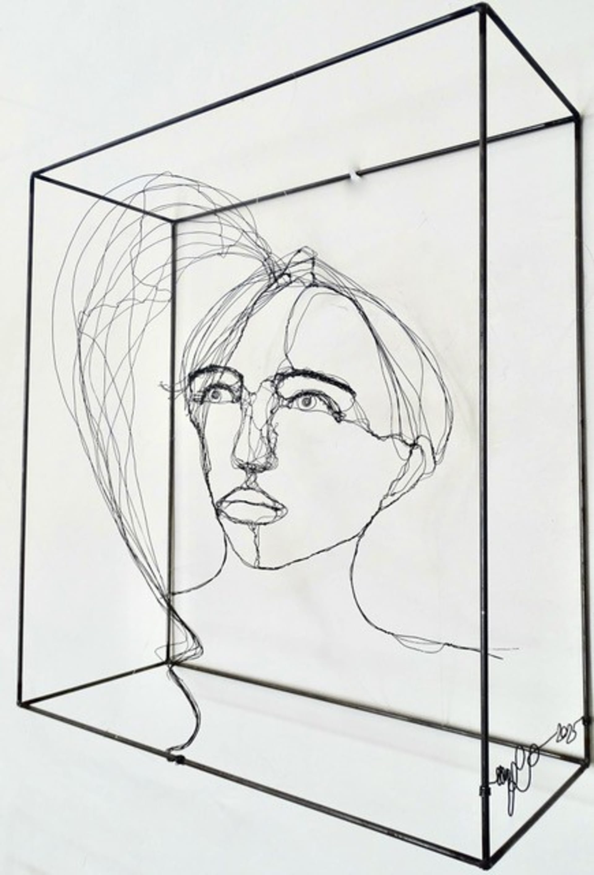 Étude de visage 2025.12, vue 3, sculpture en fil de fer par Myriam Louvel
