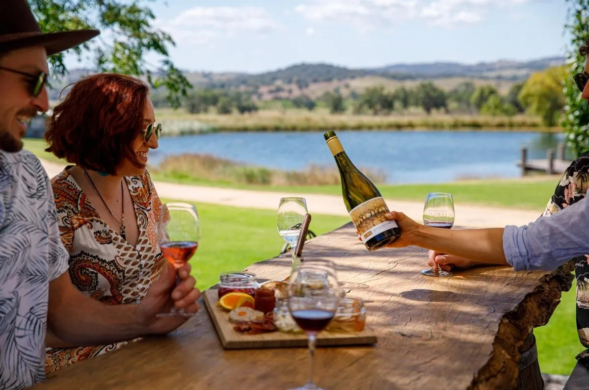 Simmo's Summer Safari - Cool waterfalls and cool-climate wines - Simmo ...