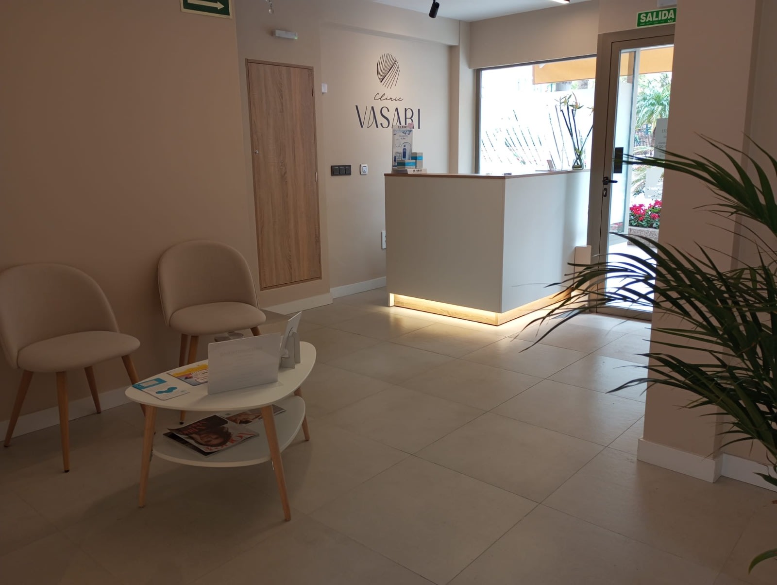 Neuromoduladores en Benalmádena: tratamiento en el tercio superior facial y aplicación médica para bruxismo