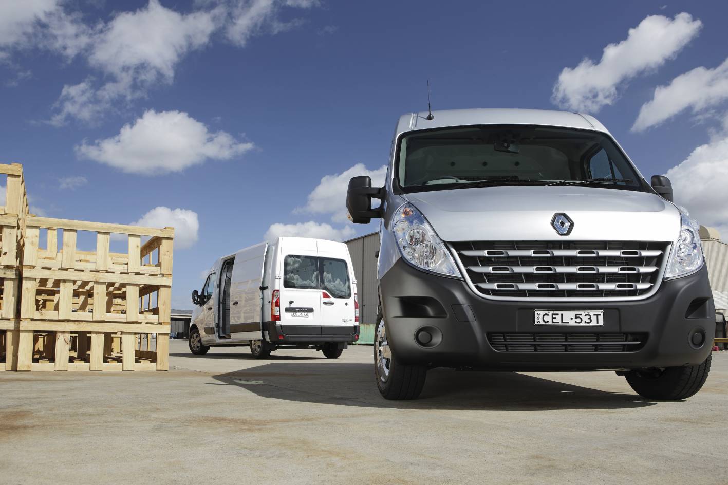 Inwoner Vergoeding Vermaken Auspost picks Renault vans - Drive