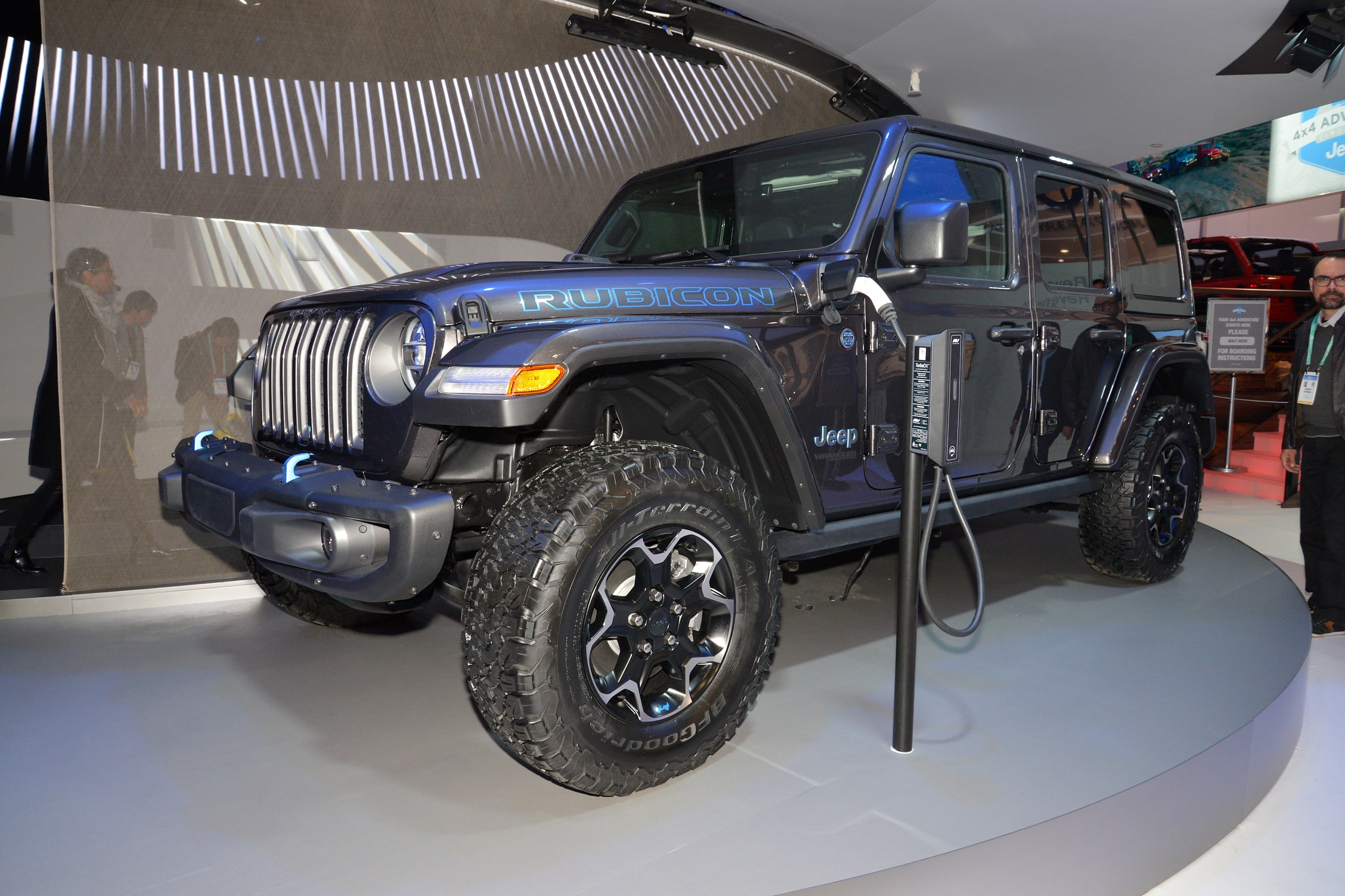 Jeep Teases Plug-in Hybrid Wrangler 4Xe | Drive Car News