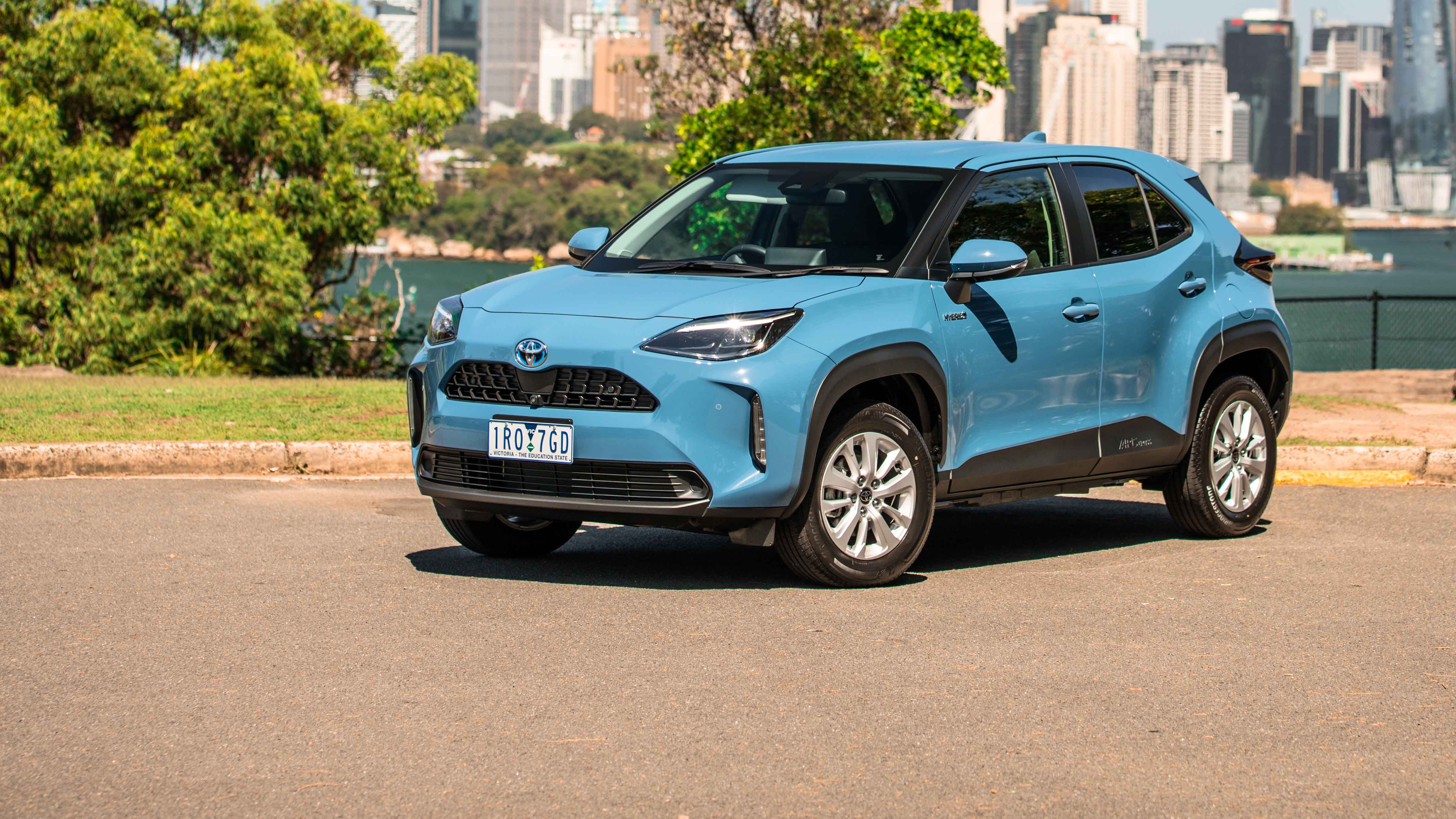 2021 Toyota Yaris Cross GXL Hybrid Review | Tech, Value And Efficiency