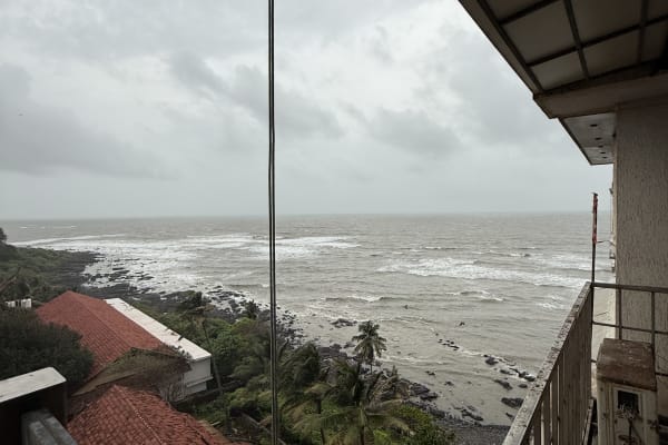 3 BHK in A-1 Apartments, Malabar Hill slide 2