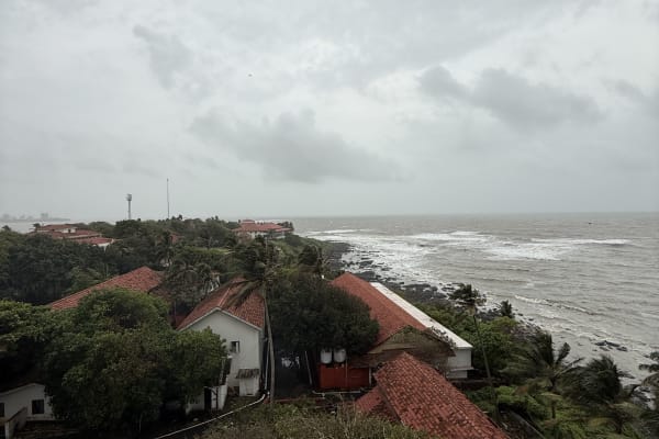 3 BHK in A-1 Apartments, Malabar Hill slide 1