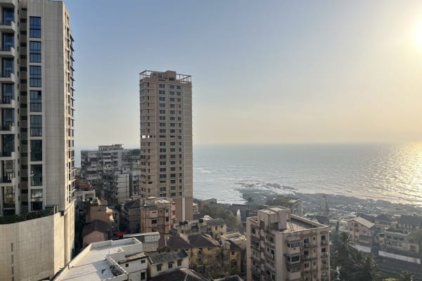 3 BHK in Ocean 360, Malabar Hill slide 1