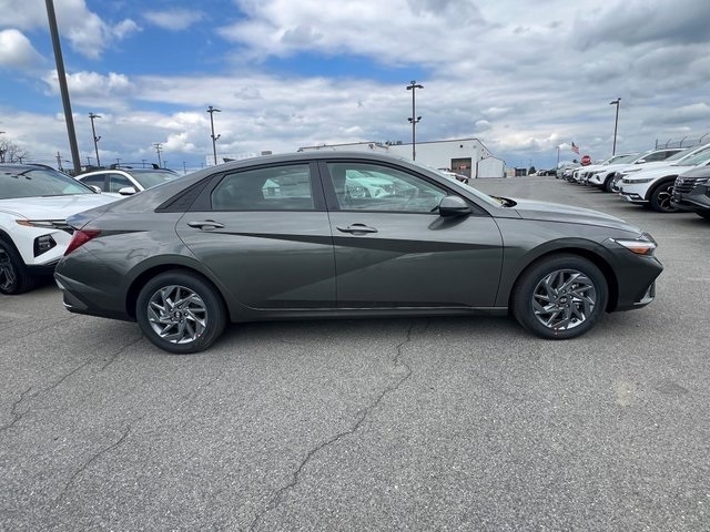 2024 Hyundai ELANTRA Hybrid Blue