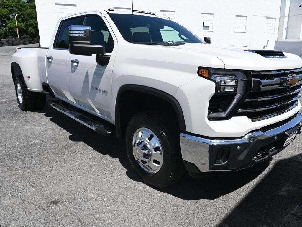 2024 Chevrolet Silverado 3500HD LTZ