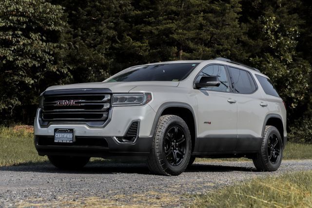 2022 GMC Acadia AT4